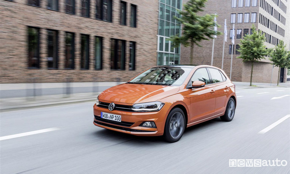 Vista di profilo Volkswagen Polo
