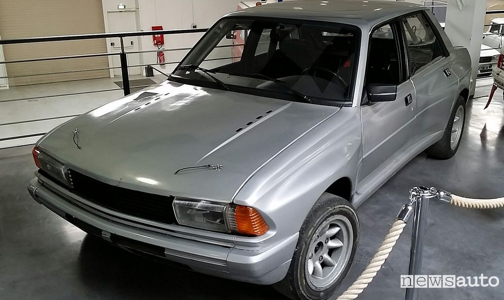 Peugeot ad Auto e Moto d’Epoca 305 V6 Sport