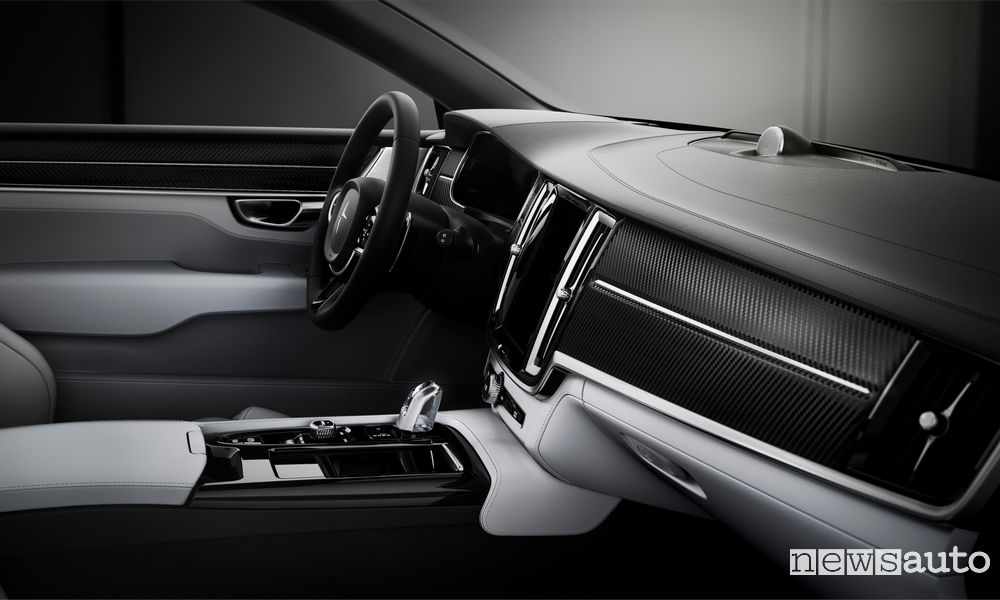 Polestar 1 interior, dashboard side