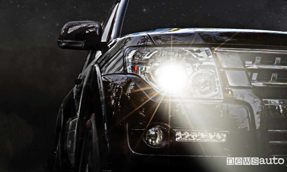 mitsubishi-pajero-one-hundred-03