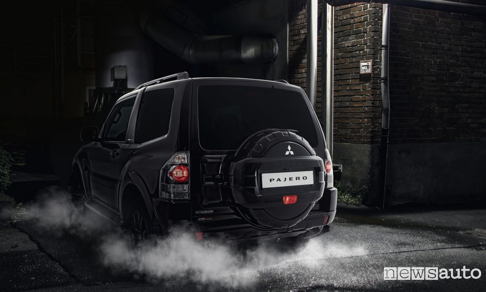 mitsubishi-pajero-one-hundred-05