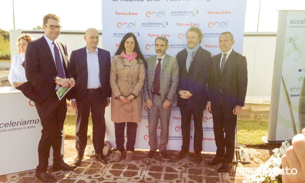 Roma EVA+ stazione di ricarica veloce TotalErg