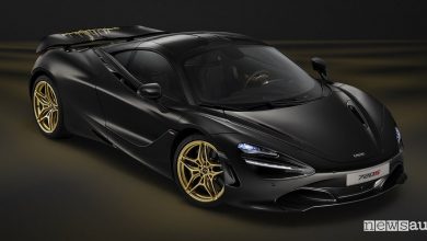 McLaren 720S in oro Salone di Dubai