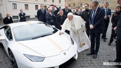 Lamborghini donata al Papa