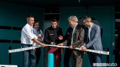 Foto inaugurazione Petronas Autobox