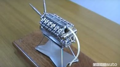motore più piccolo del mondo V12