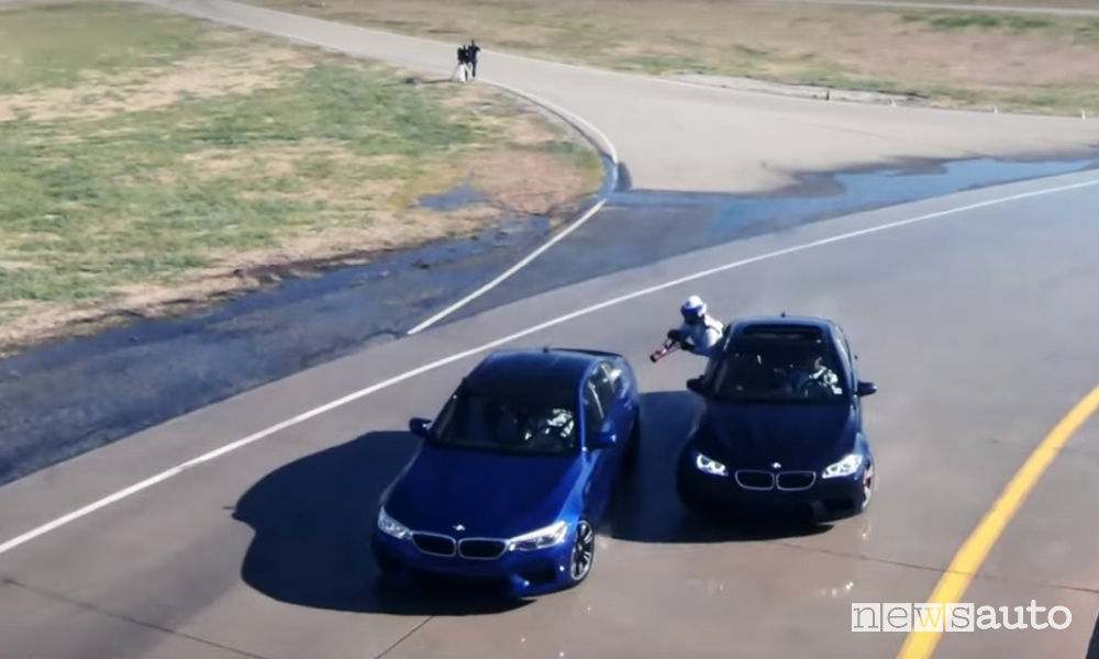 BMW M5 record di drifting