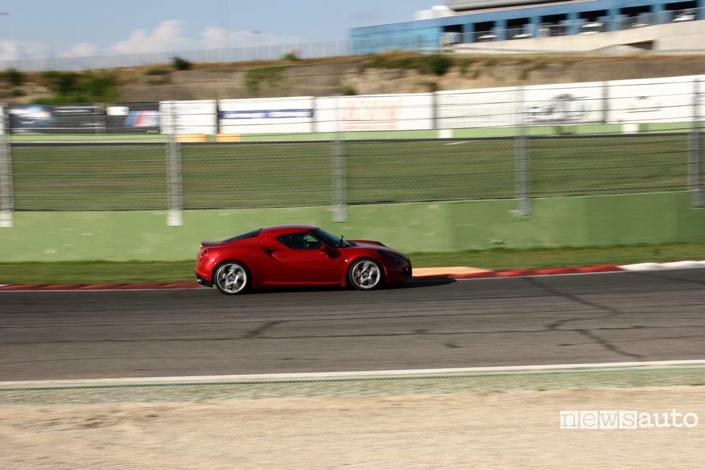 Alfa Romeo 4C