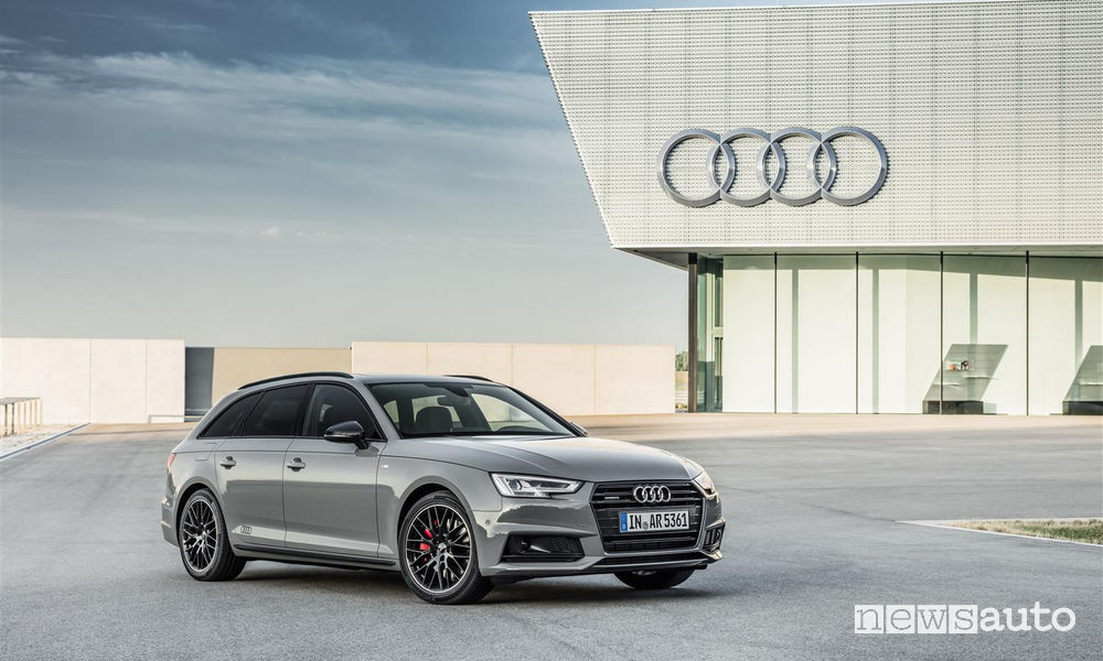 Audi A4 S line Black