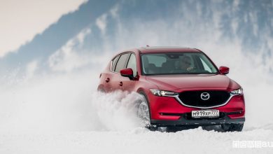 Mazda CX-5 test drive sul ghiaccio sul lago di Baikal