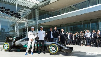 Hamilton e Bottas nel nuovo centro ricerche Petronas
