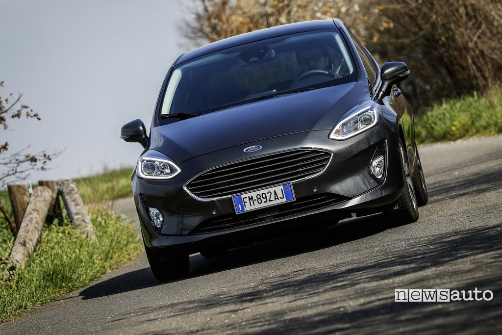 Ford Fiesta 2018 titanium 1.5 diesel 120 cv frontale anteriore