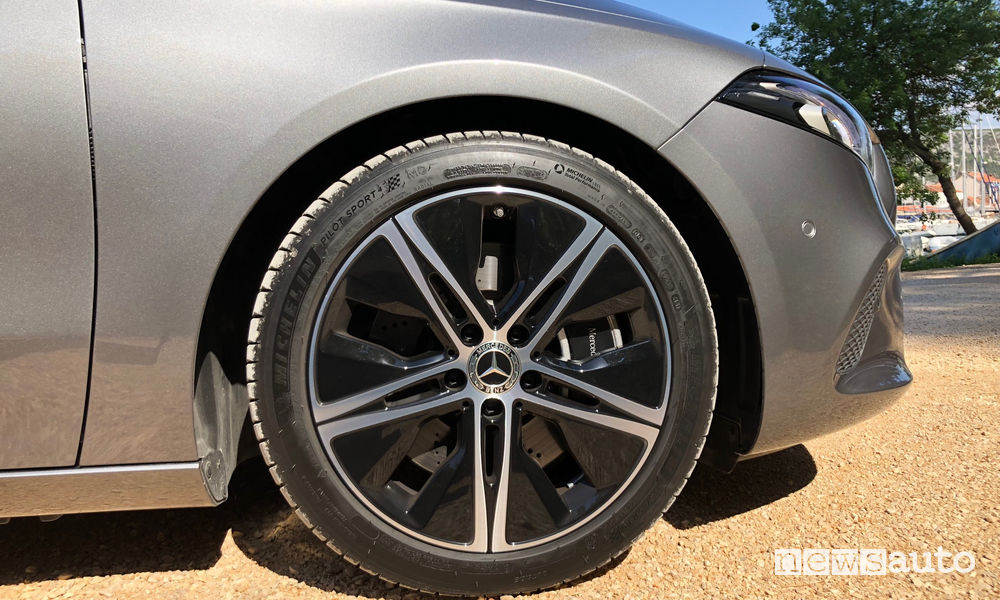 Mercedes-Benz-prova-2018-04