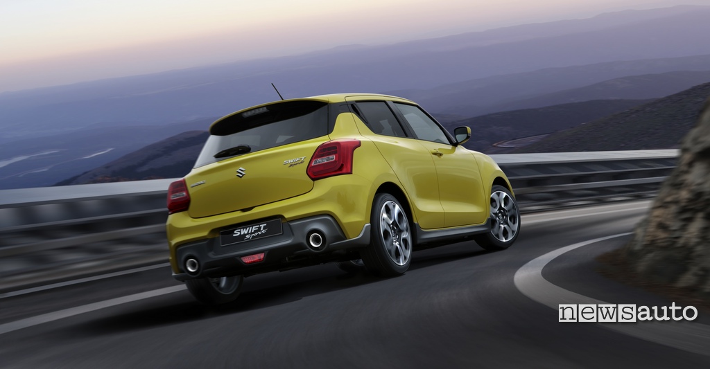 Suzuki Swift Sport Boosterjet in curva 