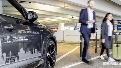 Parcheggio autonomo Volkswagen all'aeroporto di Amburgo