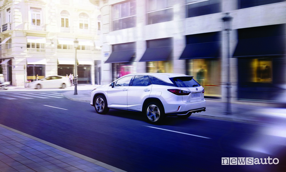 Lexus RX L 7 posti