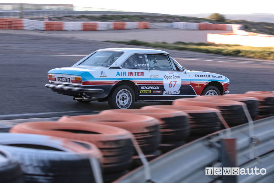 Peugeot 504 coupé gara auto storiche Tour Auto 2018
