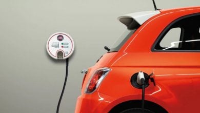 Auto elettriche Fiat 500 elettrica presa ricarica wall box FCA punta sull'auto elettrica