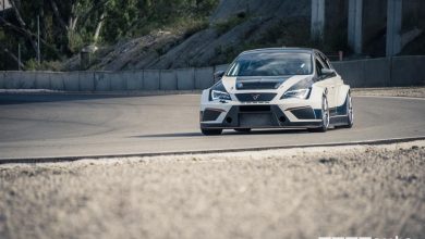 CUPRA TCR Andrea Dovizioso alla guida auto da corsa Ducati World Week Seat 2018