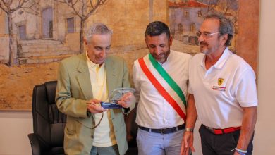 Ingegnere Nicola Materazzi a Torraca con il sindaco