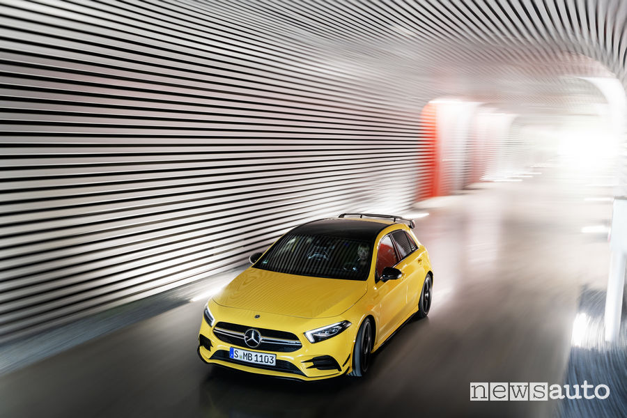 Mercedes-AMG A 35 4MATIC, vista frontale