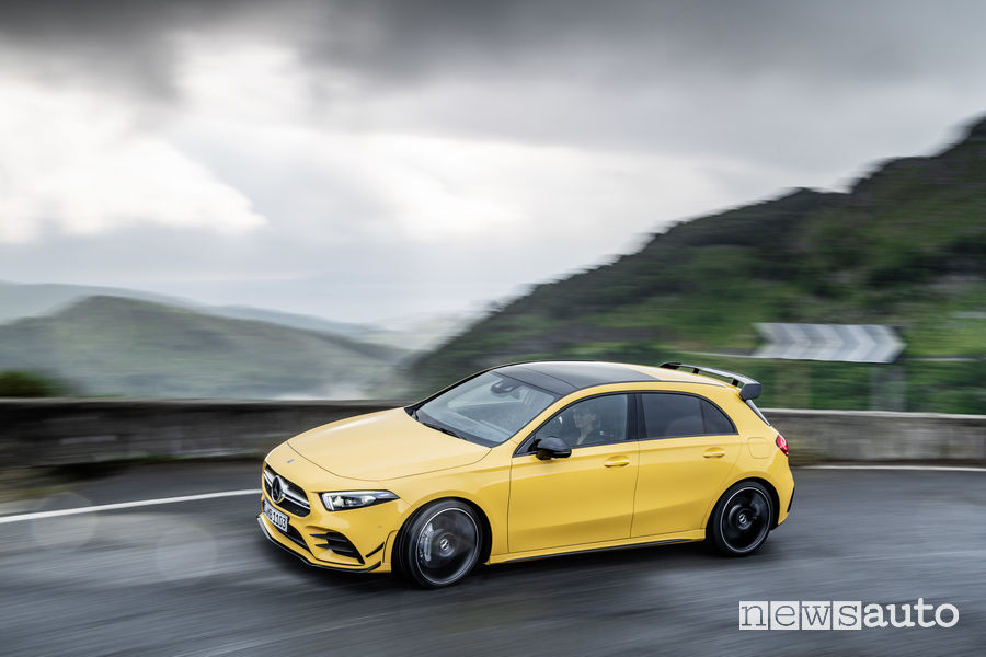 Mercedes-AMG A 35 4MATIC, vista laterale