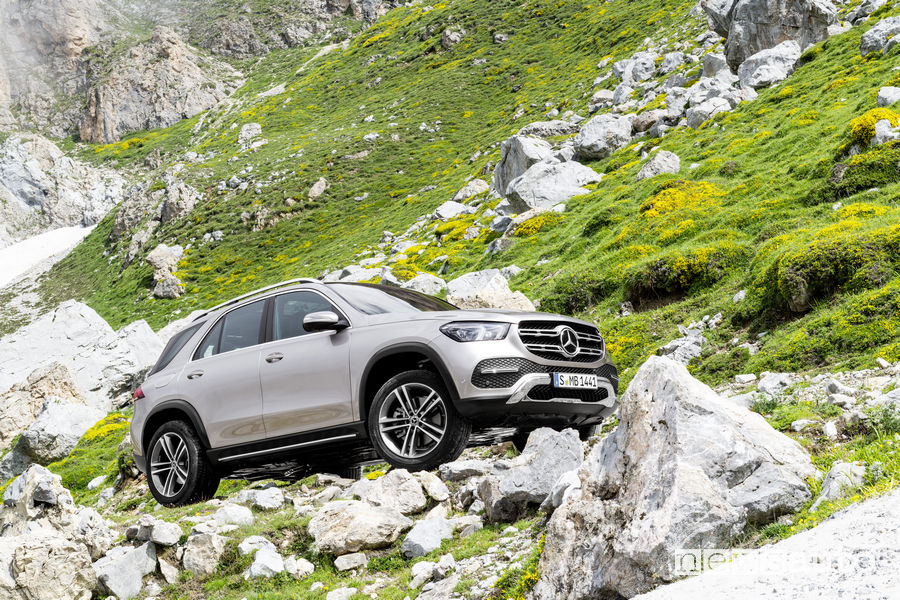 Mercedes-Benz GLE 2019, vista di profilo