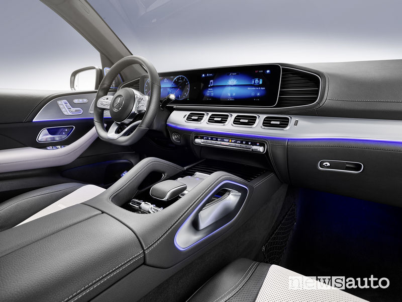 Mercedes-Benz GLE 2019 AMG Line, abitacolo