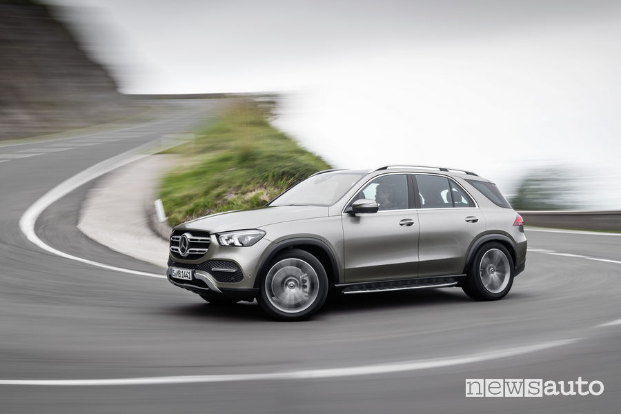 Mercedes-Benz GLE 2019, vista laterale