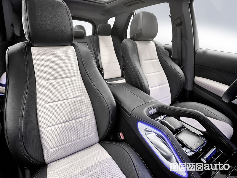 Mercedes-Benz GLE 2019 AMG Line, sedili anteriori