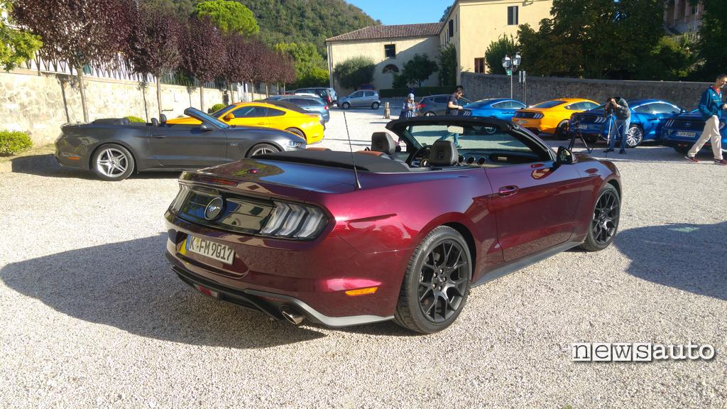 Ford Mustang Cabrio 2018 Com'è fatta