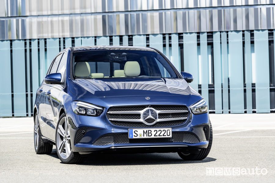 Mercedes-Benz Classe B 2019 blue, vista frontale