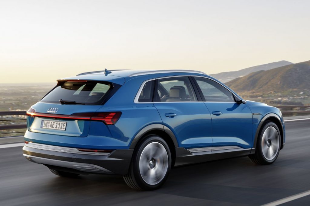 Audi e-Tron auto elettrica sportiva