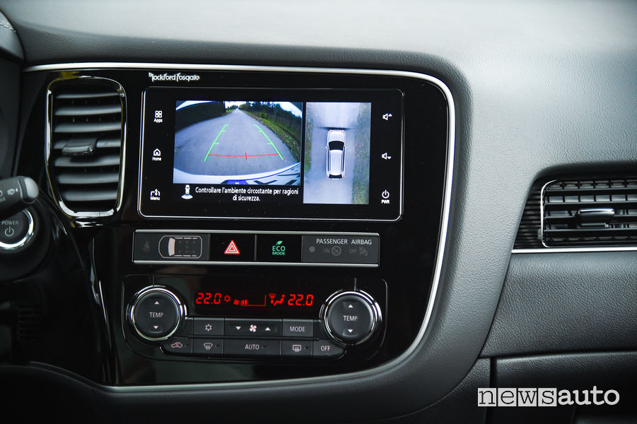 Mitsubishi_Outlander PHEV 2019, retrocamera