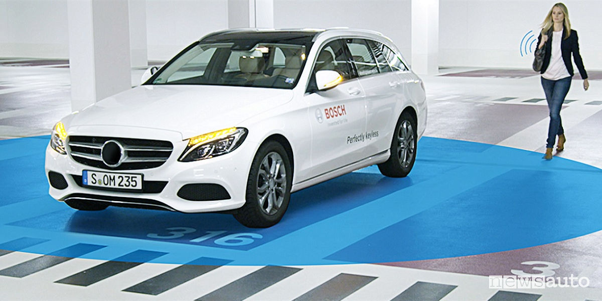 Aprire l'auto con lo smartphone Bosch Perfectly Keyless (cellulare telefono)