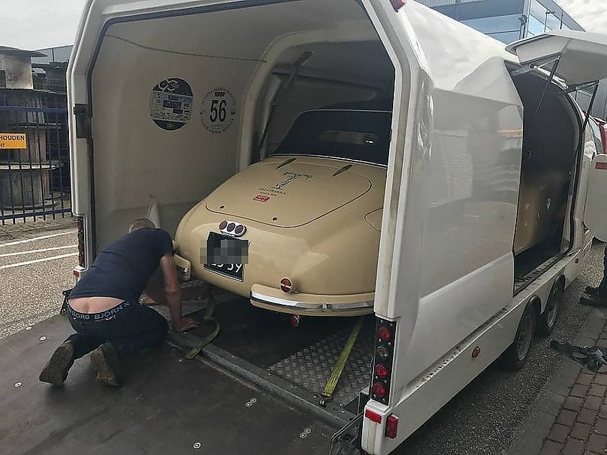 Alfa-Romeo-6C-2500-Cabrio-rubata-brescia- carrello