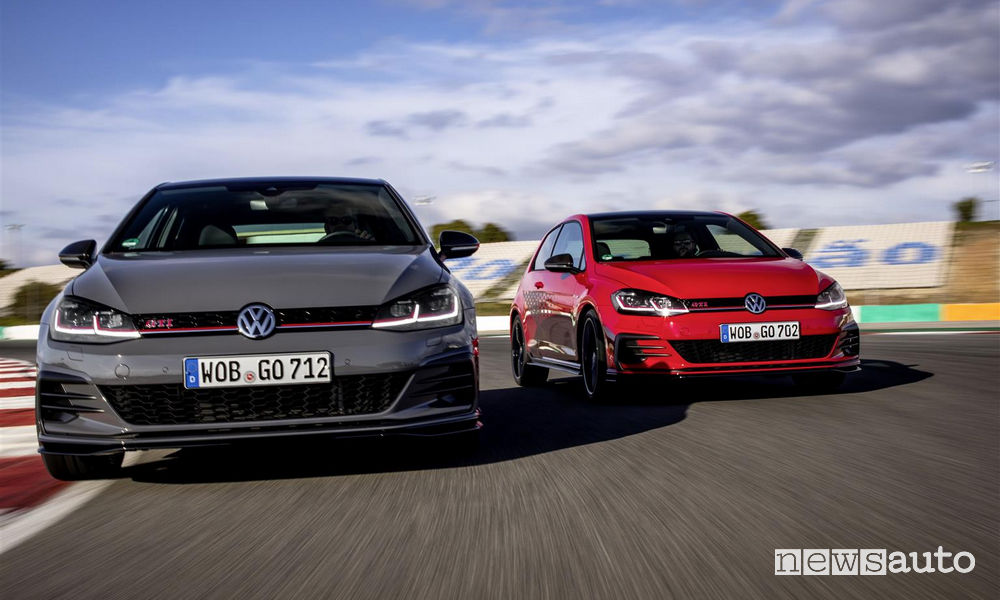 Volkswagen Golf GTI TCR in pista, vista frontale