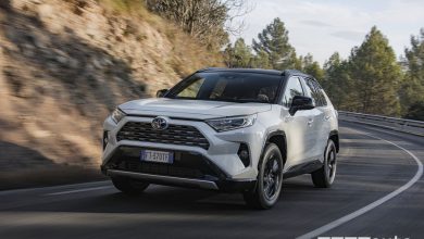 Nuova Toyota Rav4 2019, vista di profilo