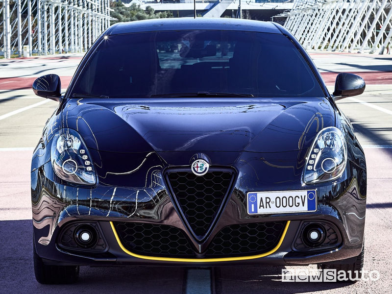 Alfa Romeo Giulietta Veloce, frontale