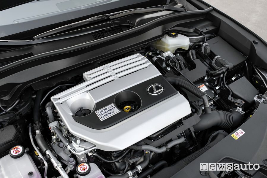 Lexus UX Hybrid, vano motore