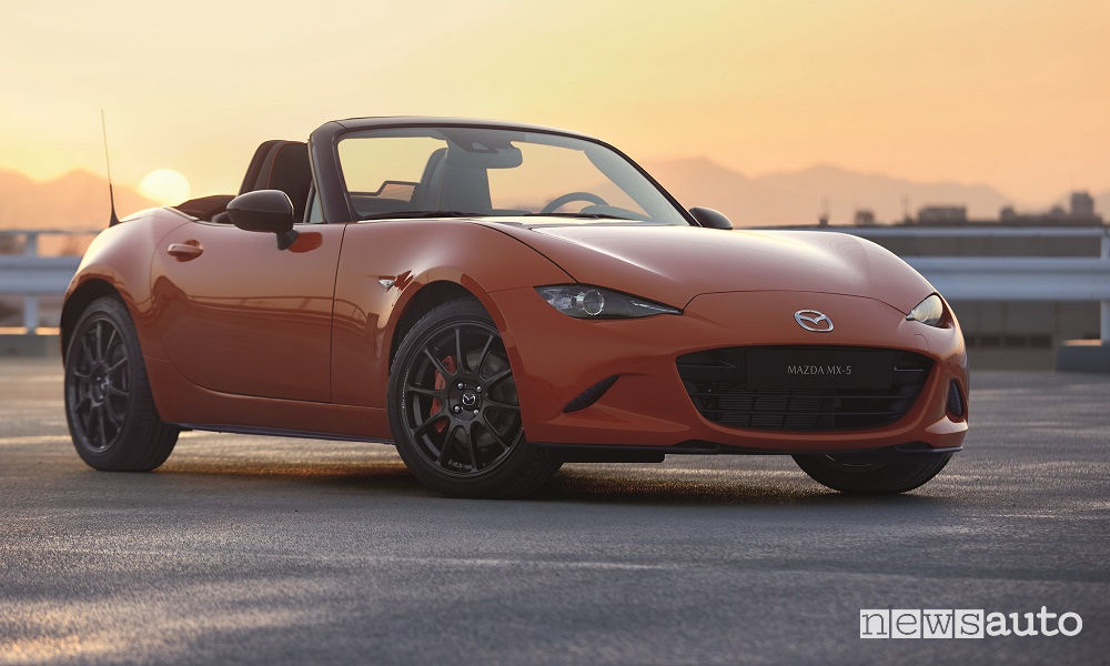 Mazda MX-5 30th Anniversary Edition, vista di profilo