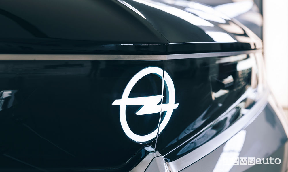 Opel concept GT X Experimental 2019, Vizor Opel