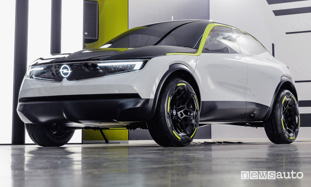 Opel concept GT X Experimental 2019, vista di profilo