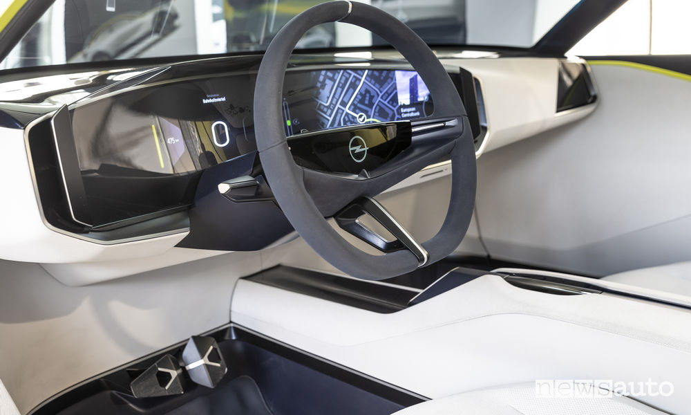 Opel concept GT X Experimental 2019, volante