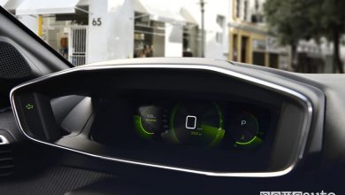 Nuova Peugeot 208, quadro strumenti 3D