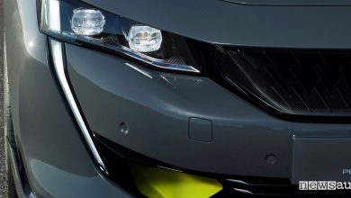 Auto ibrida sportiva Peugeot 508 Sport Engineered