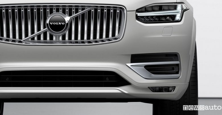 Volvo XC90, anteprima restyling del SUV