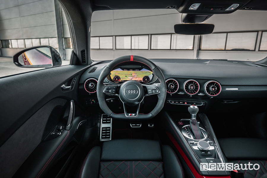 Audi TTS Coupé, plancia strumenti