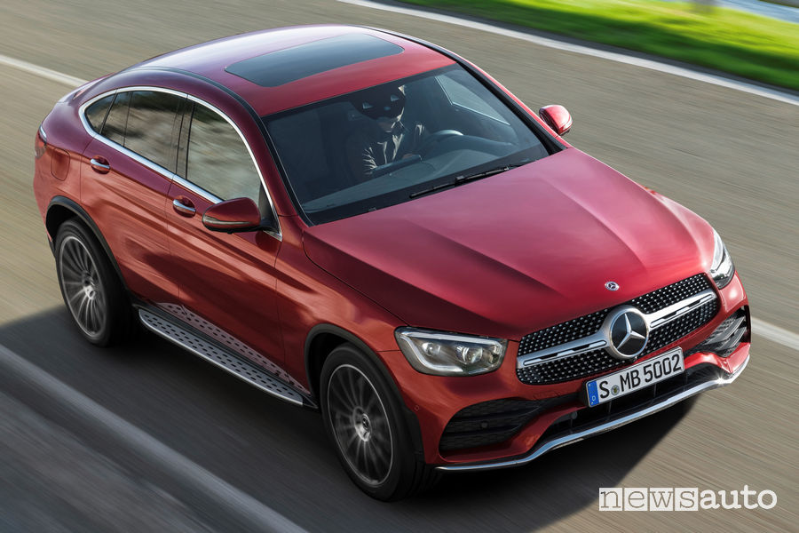 Mercedes-Benz GLC Coupé AMG Line 2019, vista dall'alto