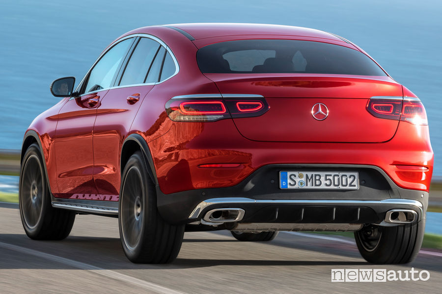 Mercedes-Benz GLC Coupé AMG Line 2019, vista posteriore